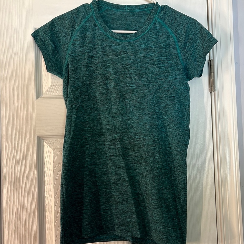 Lululemon swiftly tee